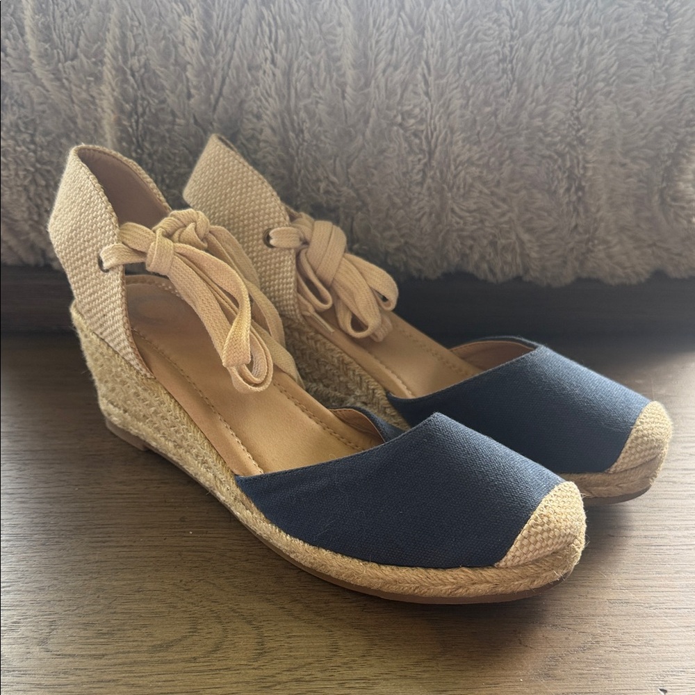 Journee Collection Navy and Tan Espadrille Wedges